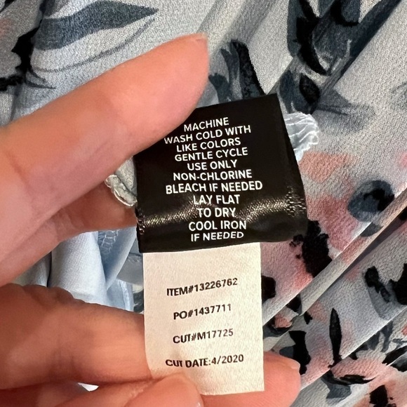 TORRID  Mini Gauze Blue Floral Print Cold Shoulder Skater Dress Size 2 18/20 - Picture 11 of 16